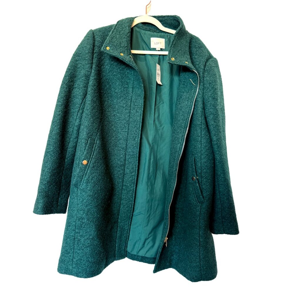NWT- LOFT Boucle Coat
